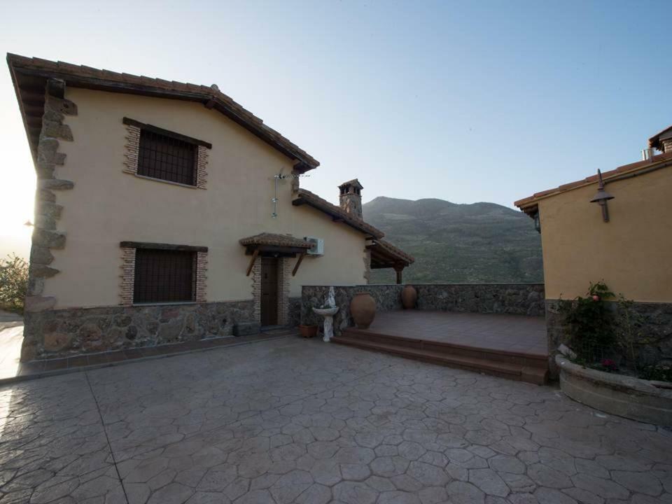 Casa Rural Apartamento Las Malpicas Navaconcejo Bagian luar foto